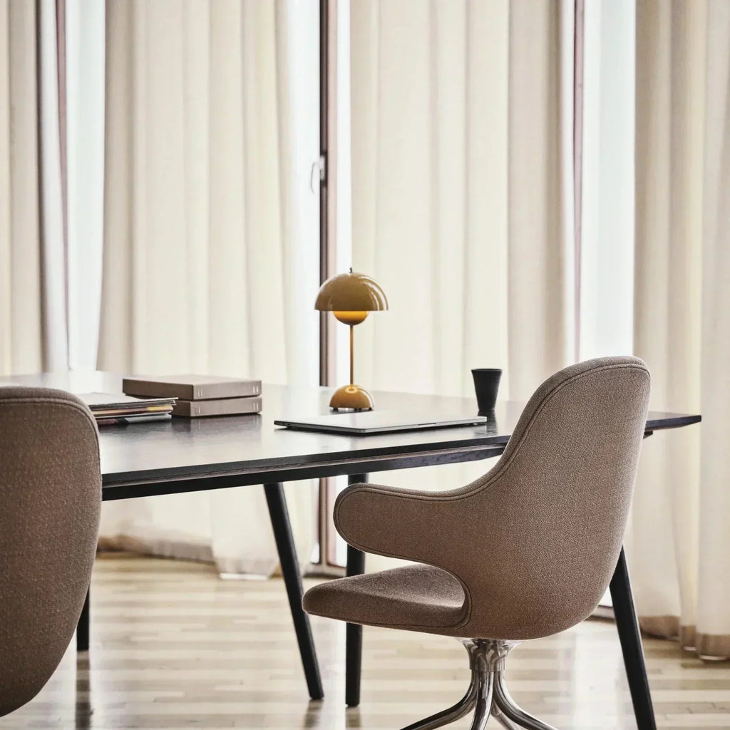 Alnorra Table Lamp
