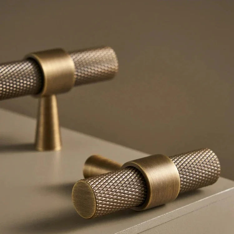 Anlessa Cabinet Handle