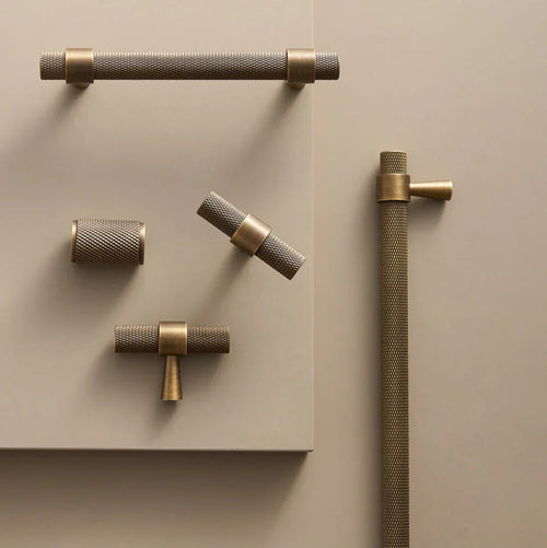 Anlessa Cabinet Handle
