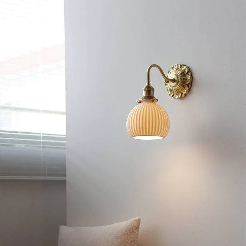 Anndoda Brass Lamp