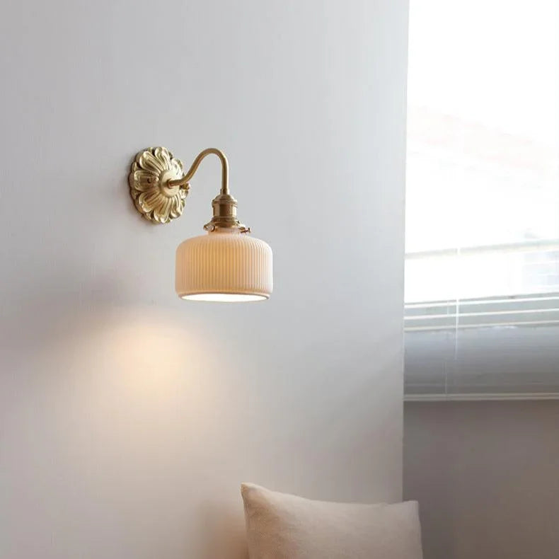 Anndoda Brass Lamp