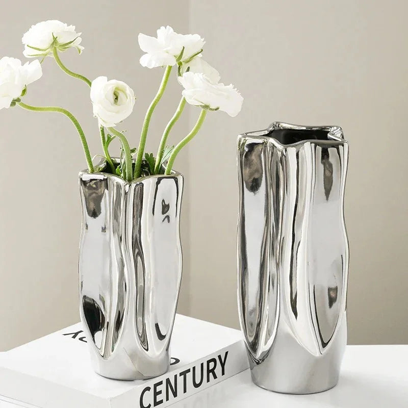 Ansarno Vase