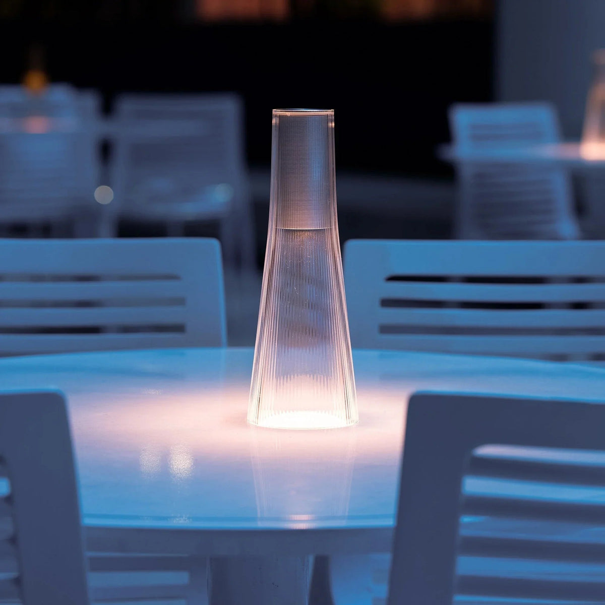 Ashstunda Wireless Table Lamp