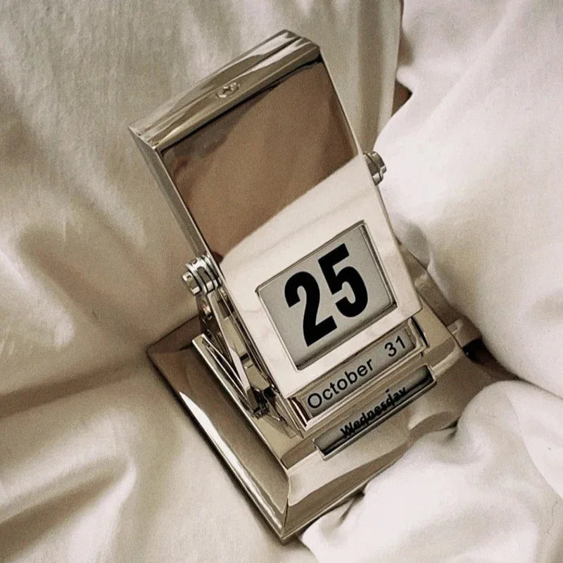Berndina Desk Calendar
