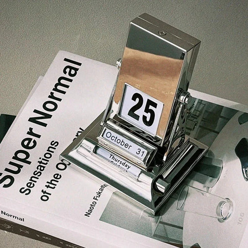 Berndina Desk Calendar