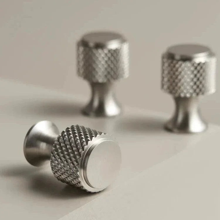 Briarridge Knurled Knobs