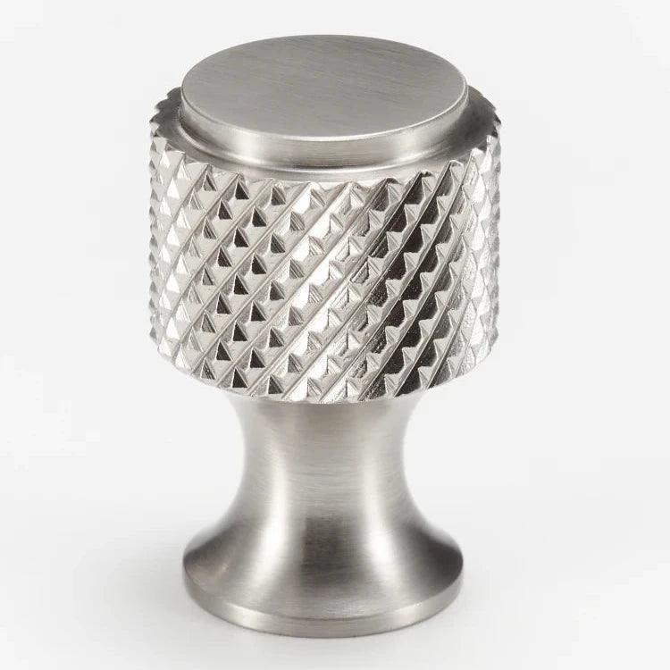 Briarridge Knurled Knobs