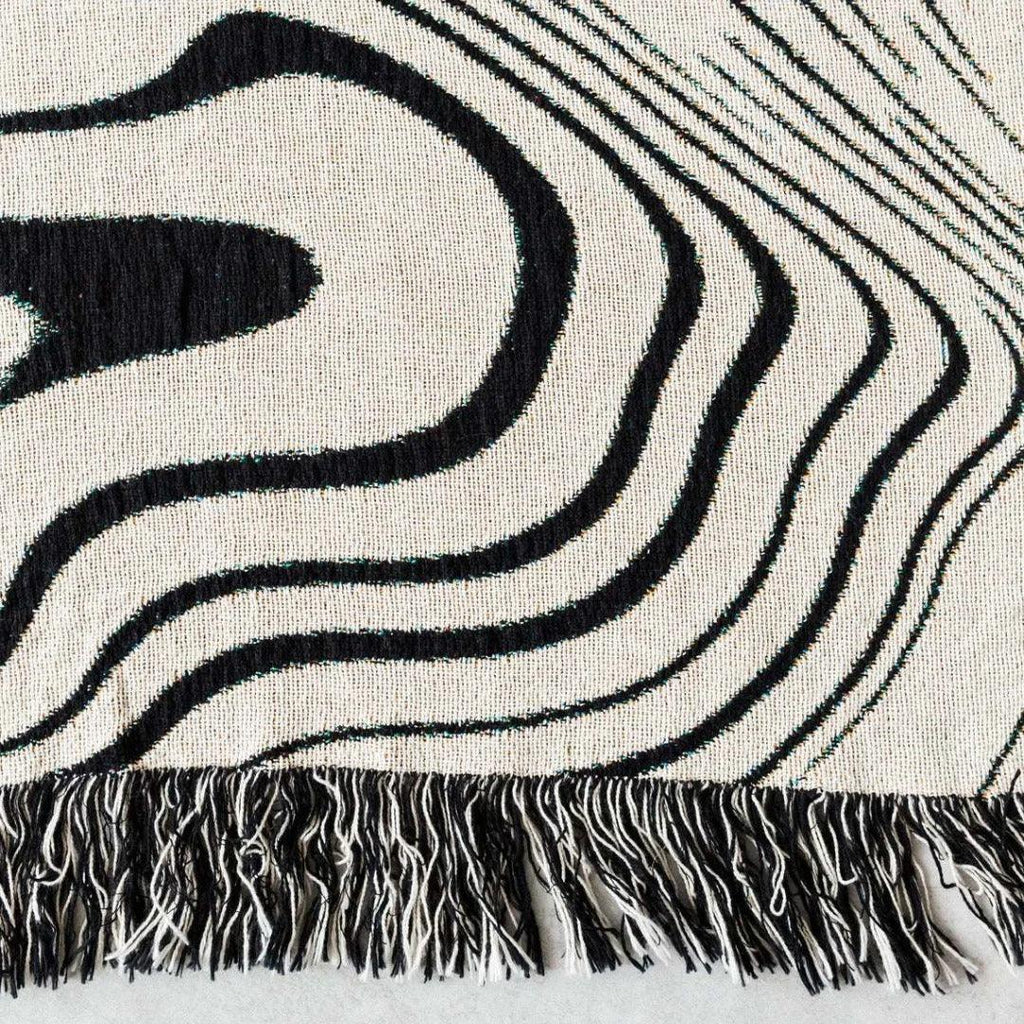 Bryfosa Throw Blanket