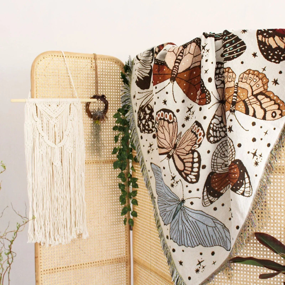Bryteda Throw Blanket