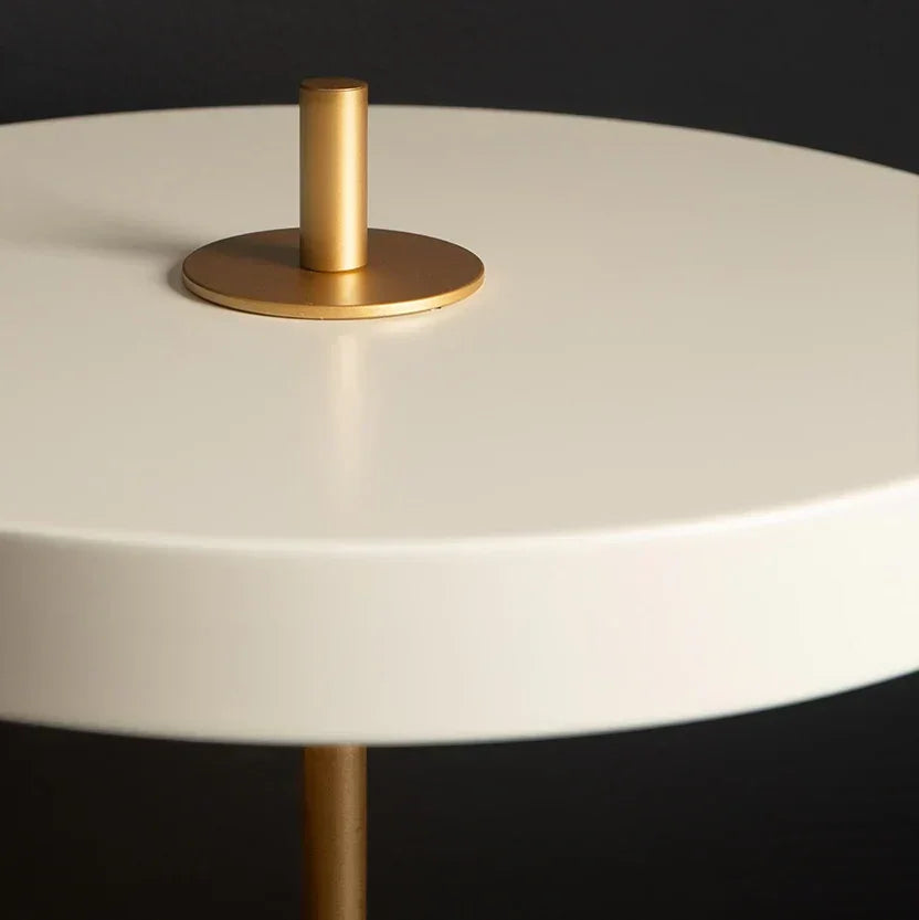 Calstova LED Portable Lamp