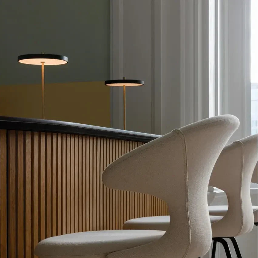 Calstova LED Portable Lamp