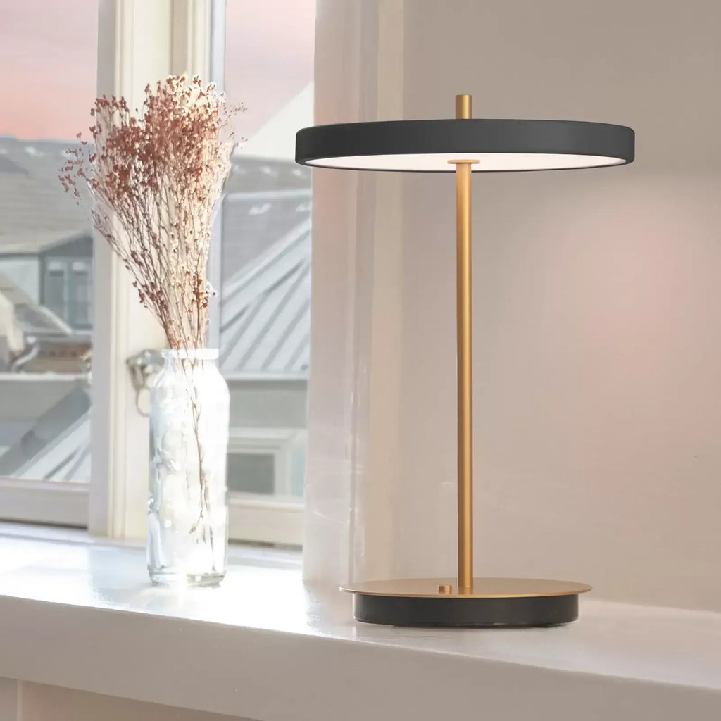 Calstova LED Portable Lamp
