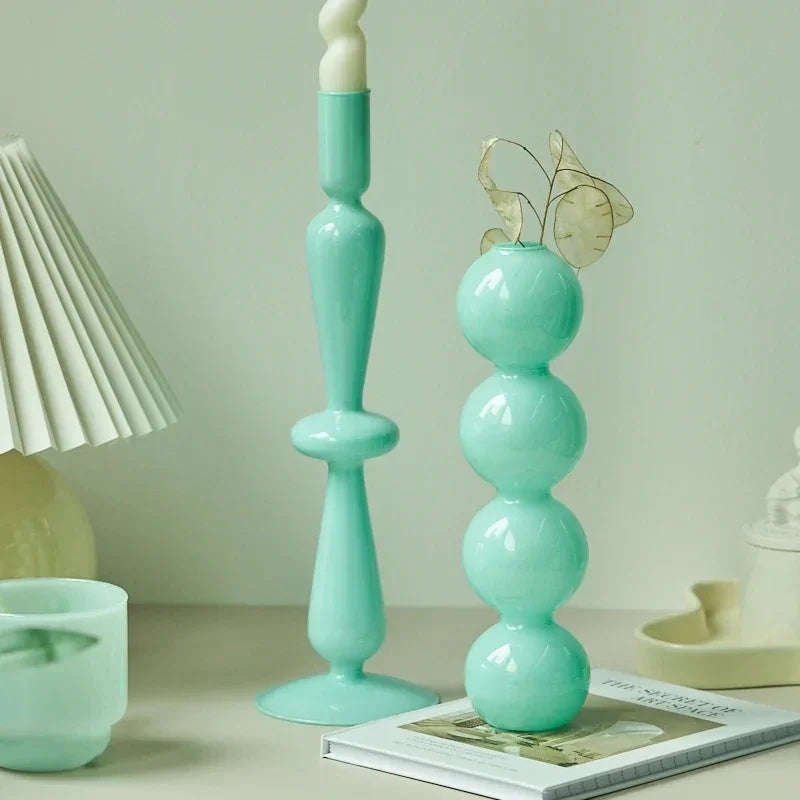 Calvunda Candle Holder
