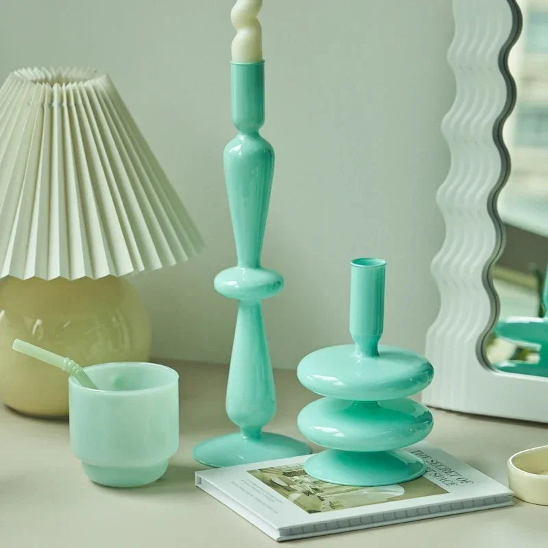 Calvunda Candle Holder