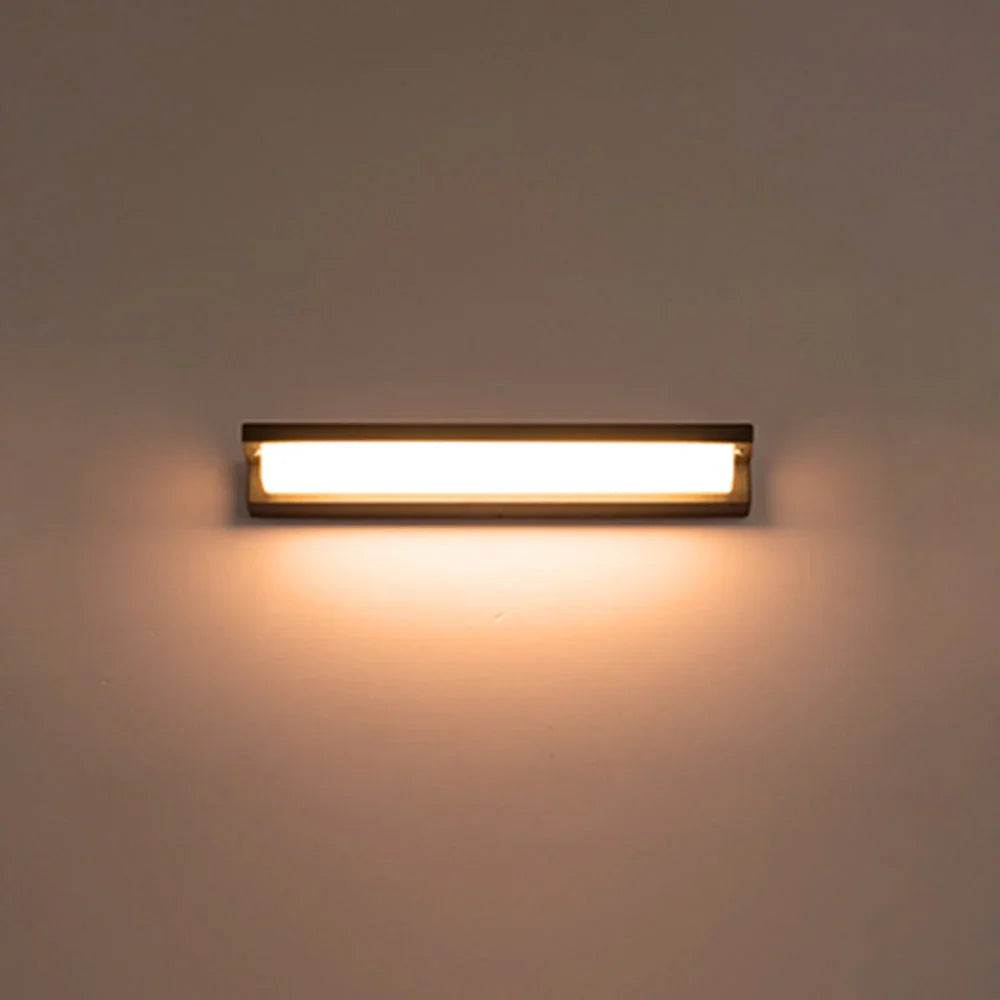 Cloveworth Solar Outdoor Wall Lamp