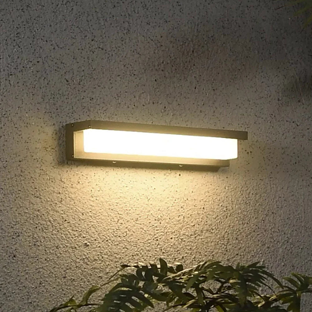 Cloveworth Solar Outdoor Wall Lamp