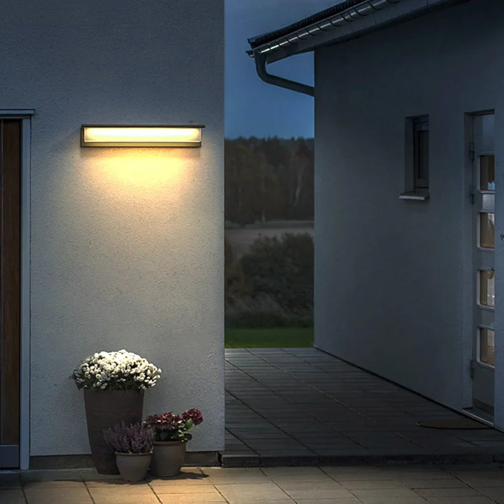 Cloveworth Solar Outdoor Wall Lamp