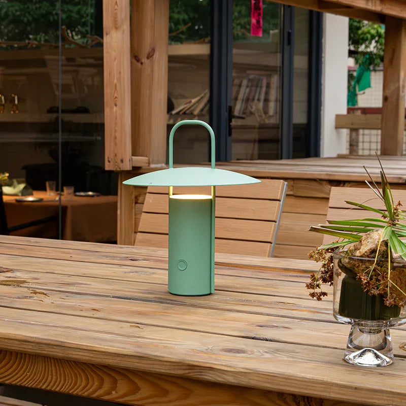 Clydando Portable Lamp