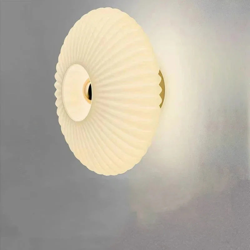 Corvura Wall Lamp - Glass