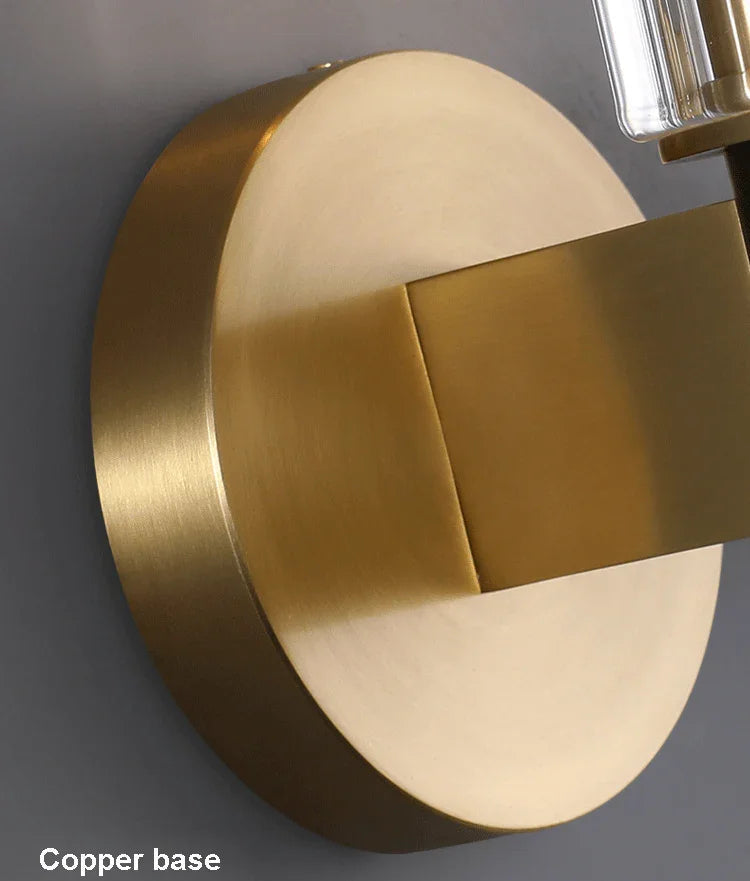Corvura Wall Lamp