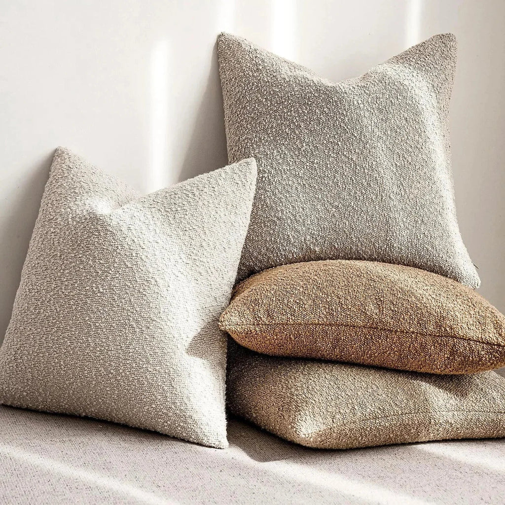Dalnando Cushion