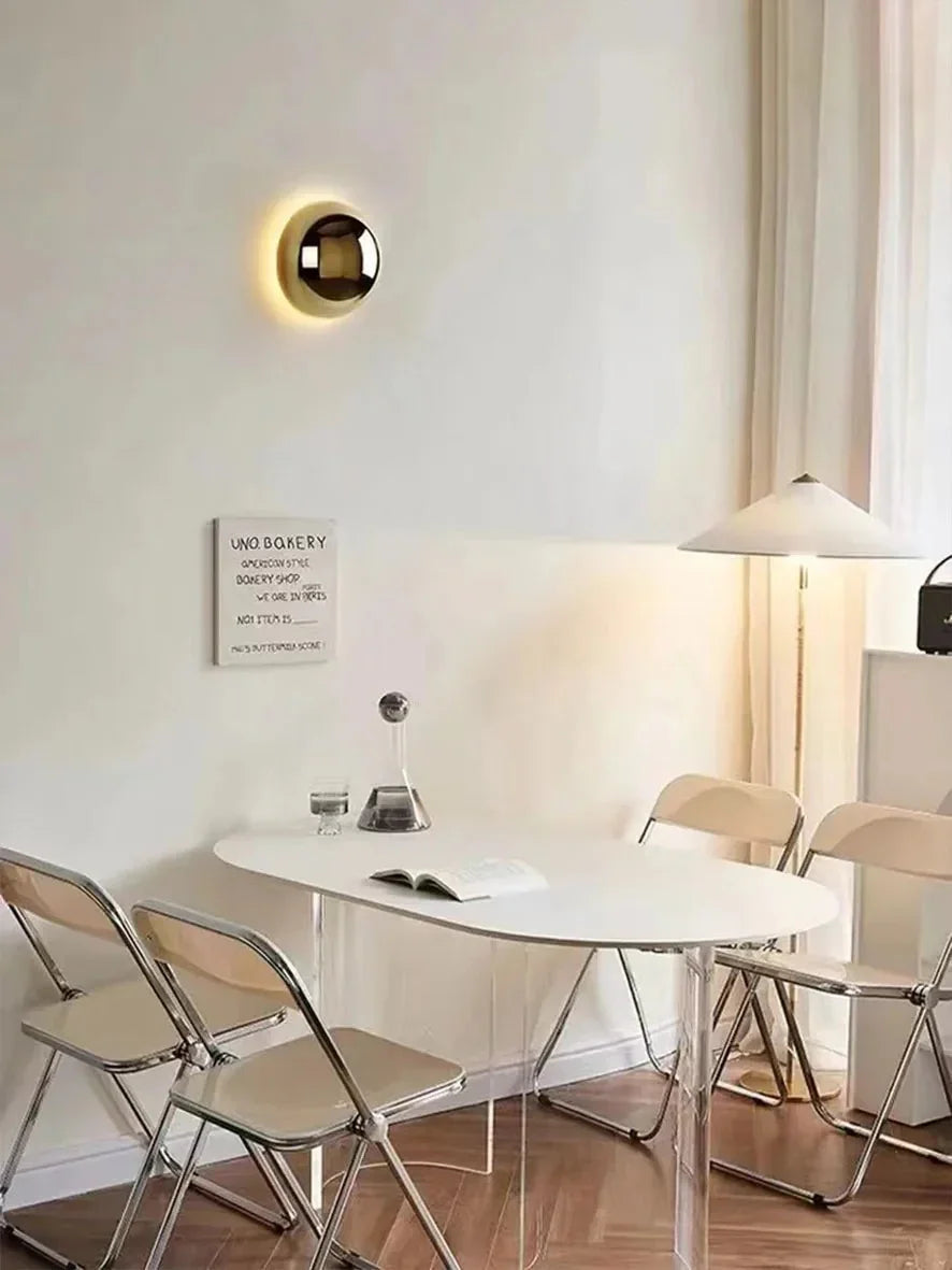 Dalstossa Wall Lamp