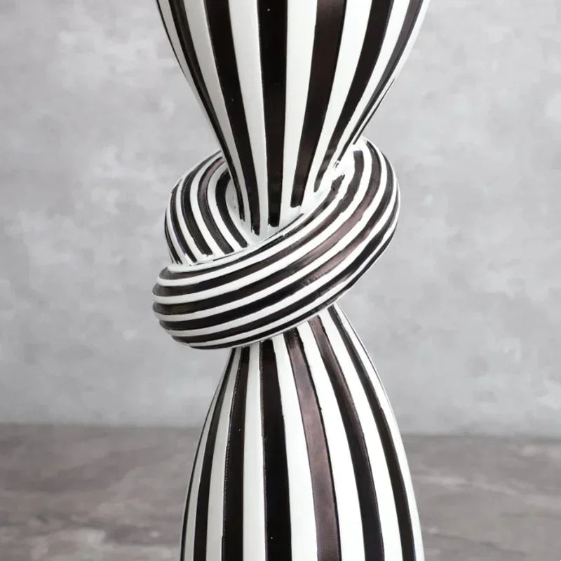 Daltendo Striped Candle Holder