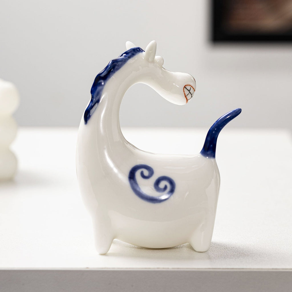 Decorative Figure Red White | TheKanta