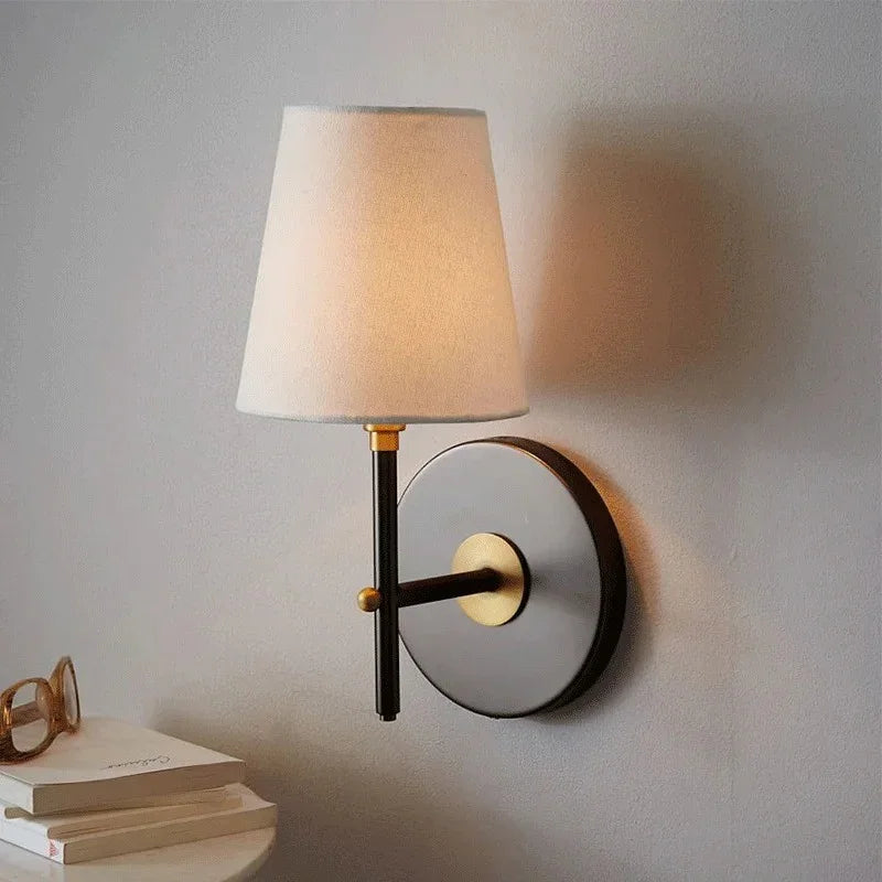 Dretyra Wall Lamp