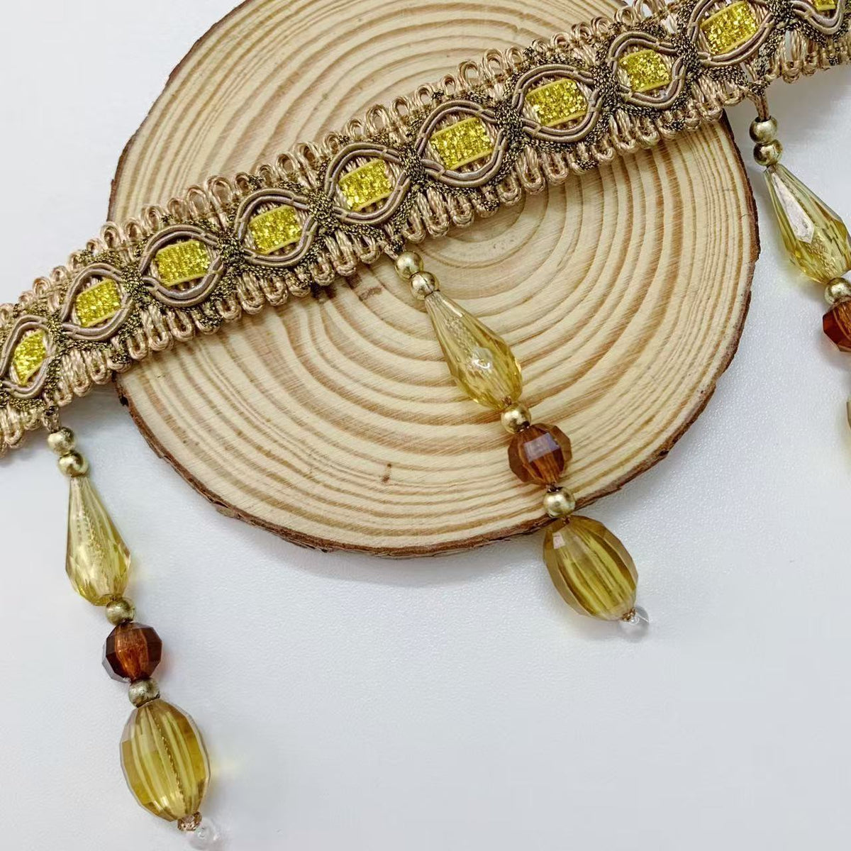 Elegant and Eye-Catching Trimming with Glass Crystals | TheKanta