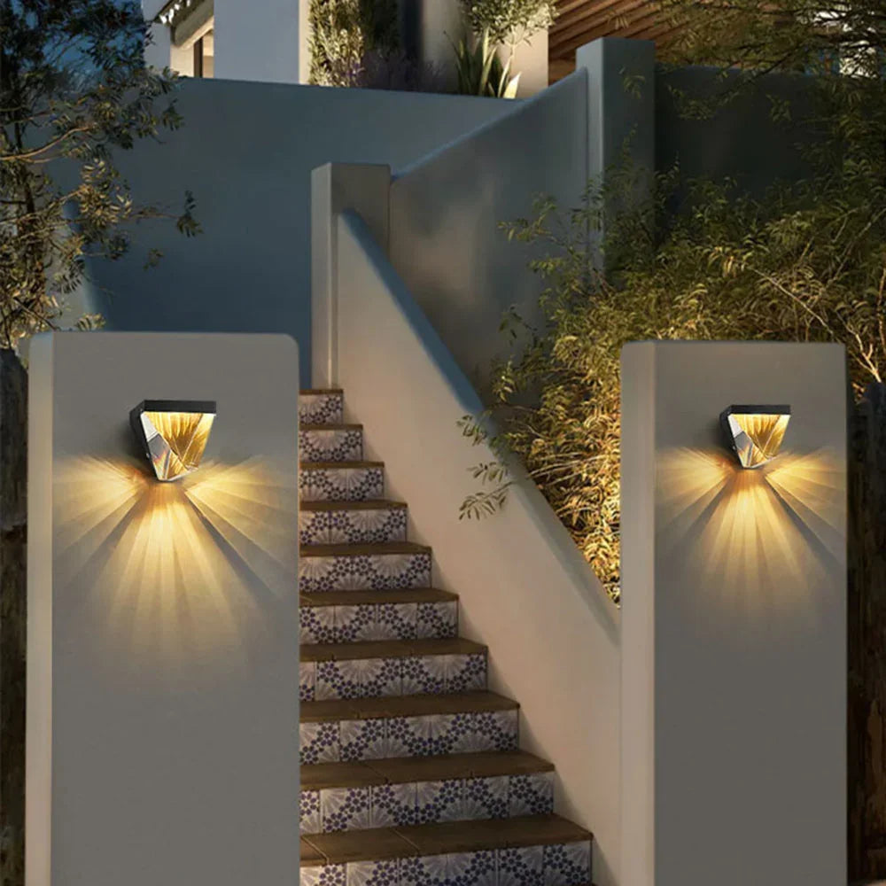 Emneno Outdoor Wall Lamp