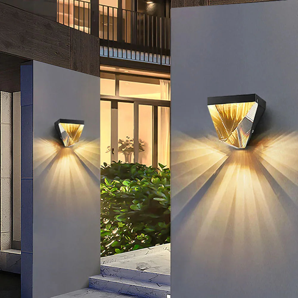 Emneno Outdoor Wall Lamp