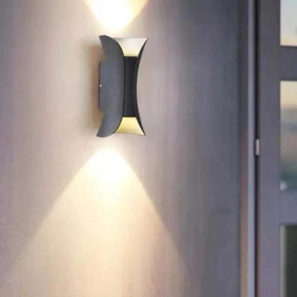 Emtuna Waterproof LED Wall Lamp
