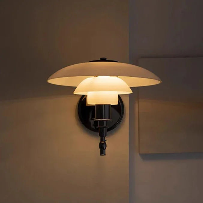 Emvira Wall Lamp