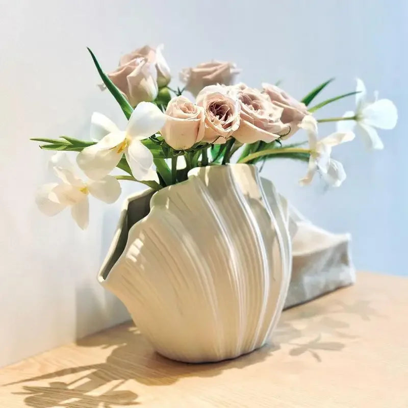 Emynta Vase