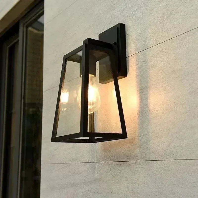 Falelta Outdoor Wall Lamp