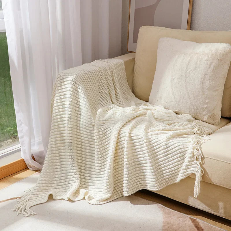 Falnova Throw Blanket