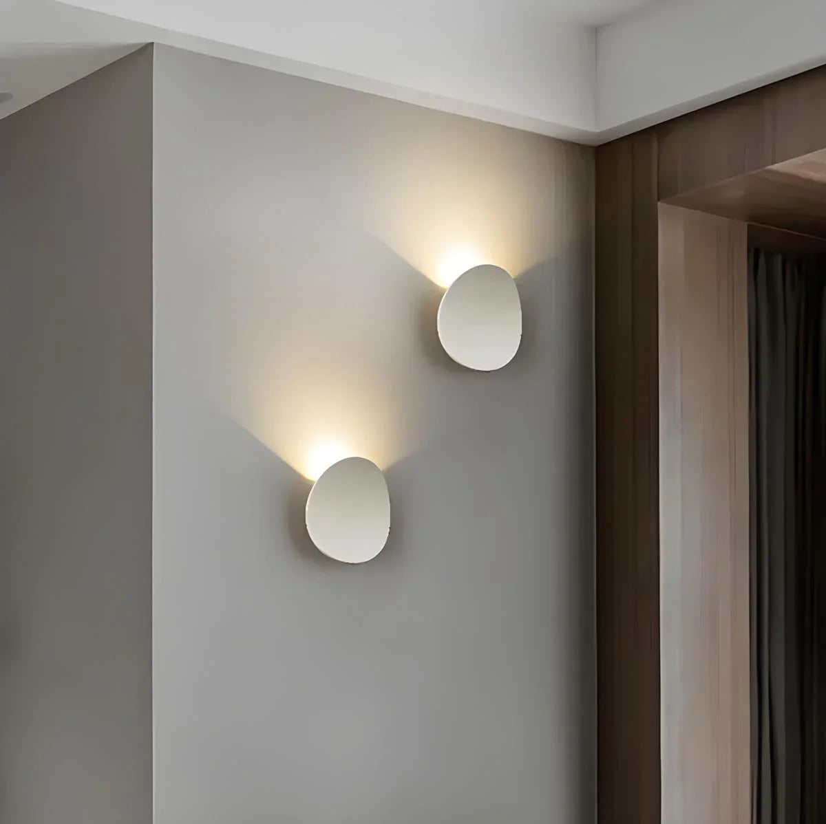 Fennoda Wall Lamp