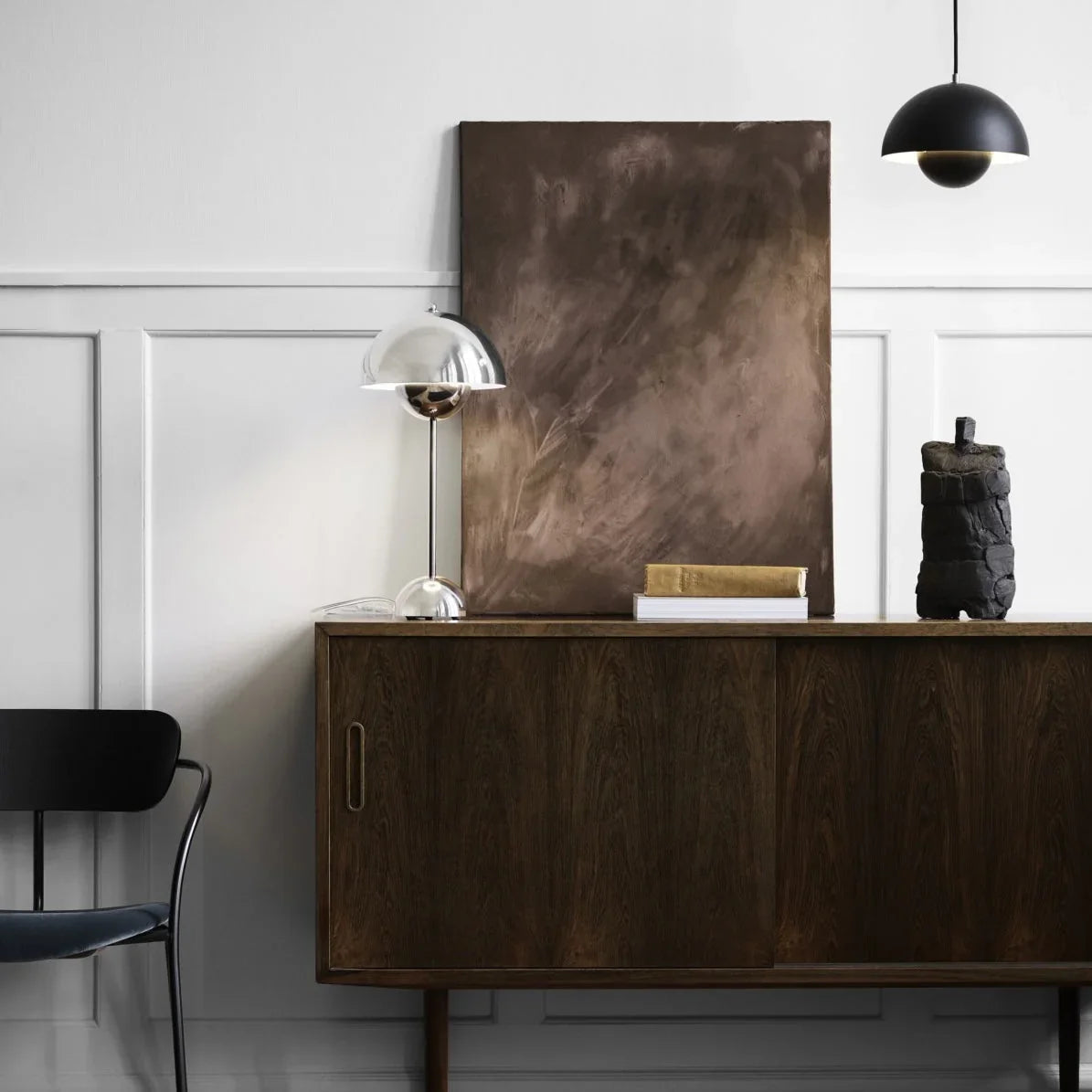 Frybura Table Lamp