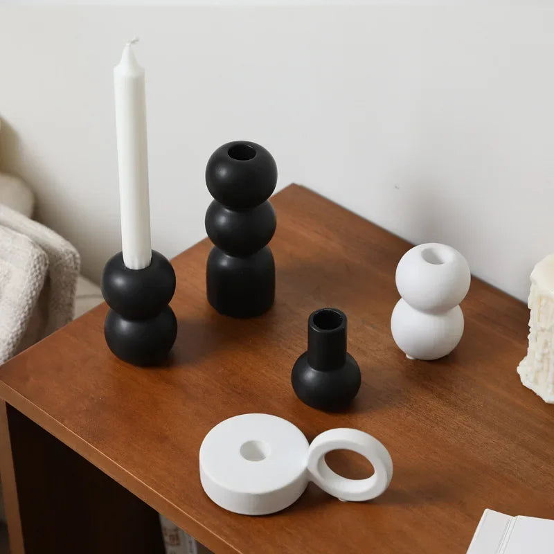 Frysessa Candle Holder