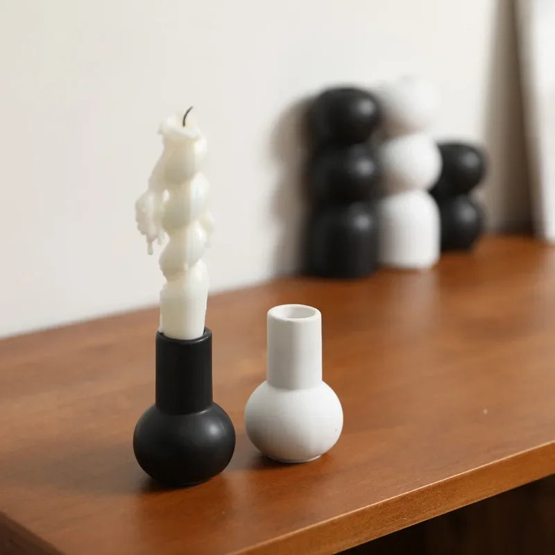 Frysessa Candle Holder