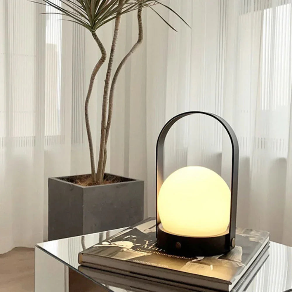 Frysessa Portable Lantern