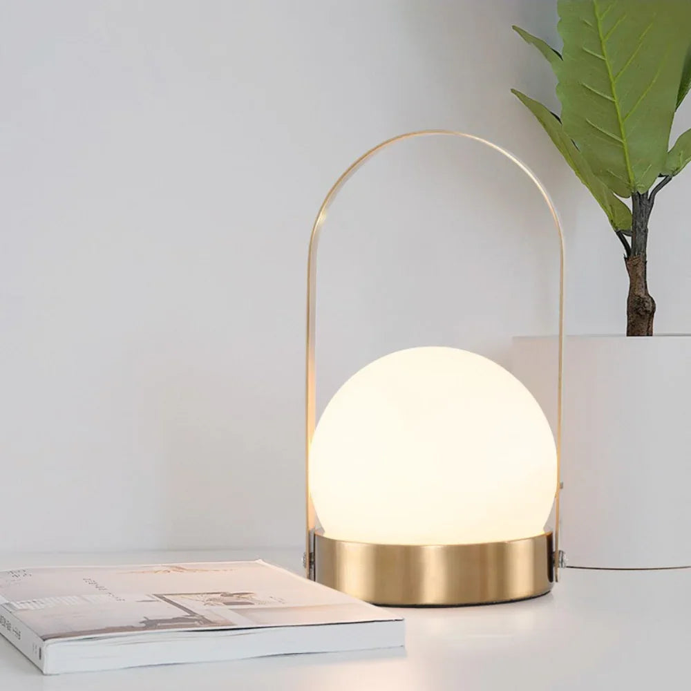 Frysessa Portable Lantern