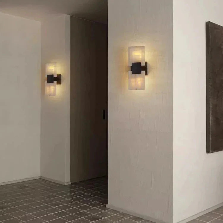 Fryvorra Wall Lamp