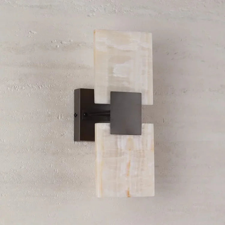 Fryvorra Wall Lamp