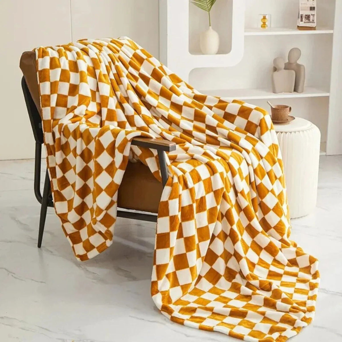 Gilnynta Throw Blanket