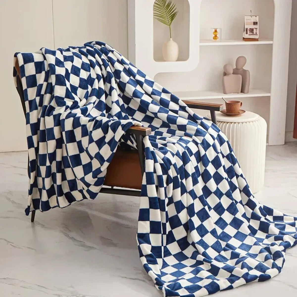 Gilnynta Throw Blanket