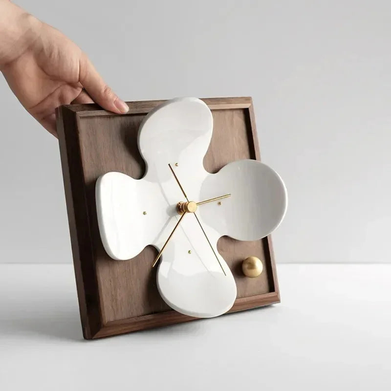 Gilrara Table Clock
