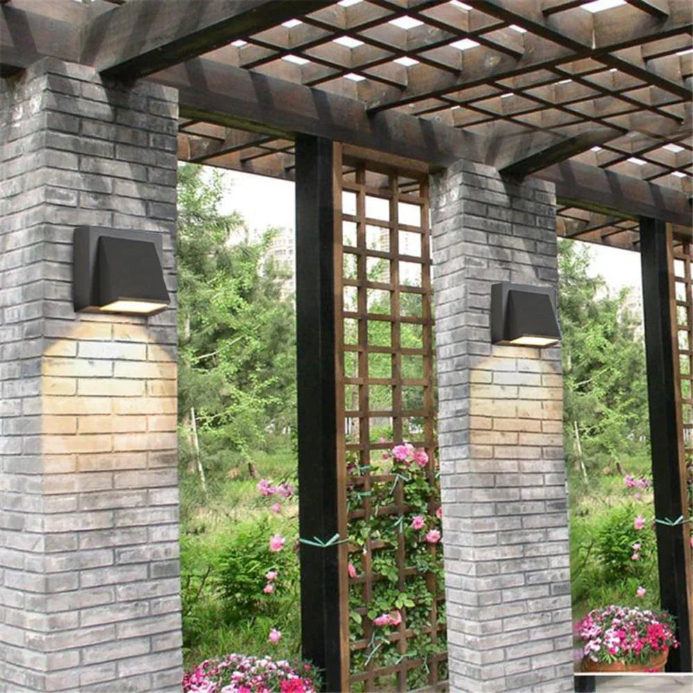 Hartmarsh LED Wall Lamp