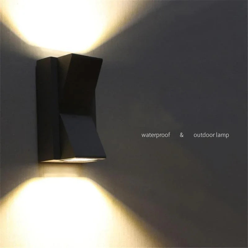 Hartmarsh LED Wall Lamp